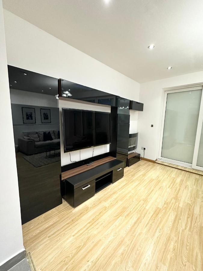 Retreat To A Stylish Ensuite In London Londres Exterior foto
