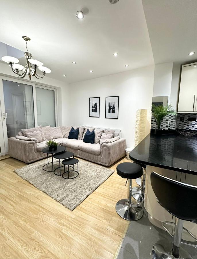 Retreat To A Stylish Ensuite In London Londres Exterior foto